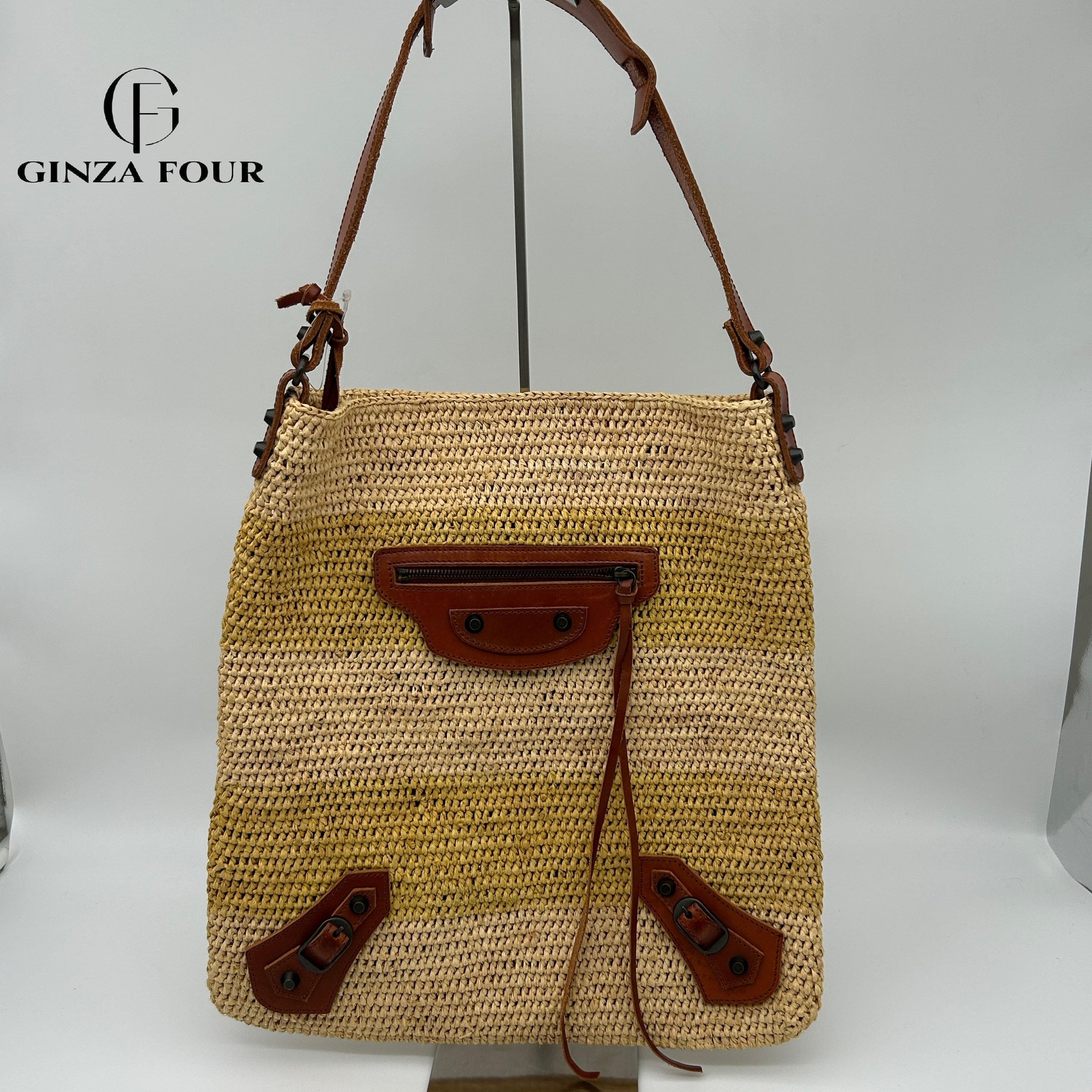 BALENCIAGA バレンシアガ レアカゴバッグ ストライプ 楽天市場】BALENCIAGA バレンシアガ 695612 ロゴ イビザ カゴバッグ