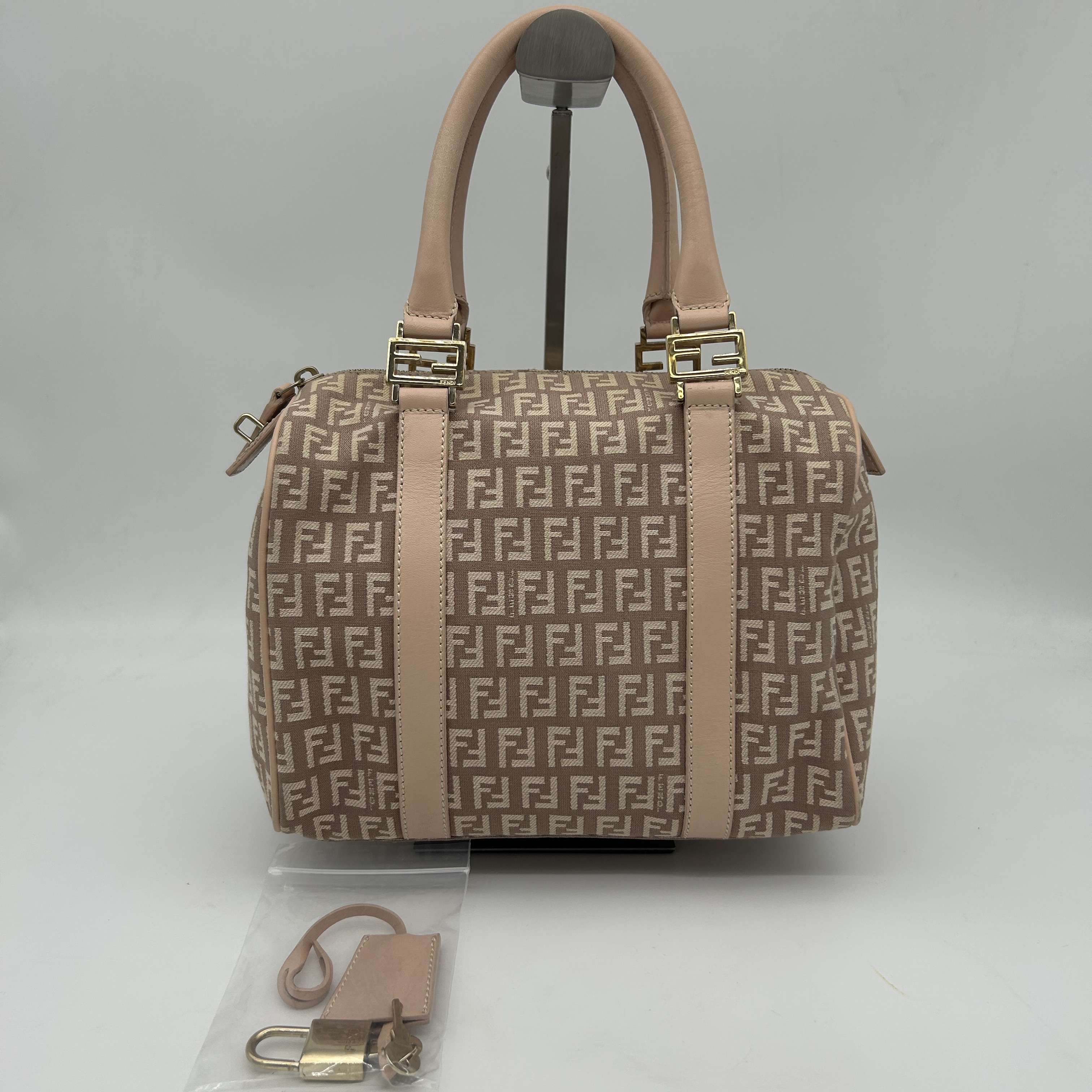 【中古】【貨物輸送無料】FENDI（フェンディ）ズッキーノ ミニ豆の町 ボストンバッグ サクラ色 ベージュ 嘱する品あり 置き目品 国内送りとどける ヴィンテージ
