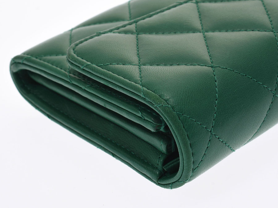 レディース 緑 財布 ゲッターズ の最高のコレクション 人気のファッション画像