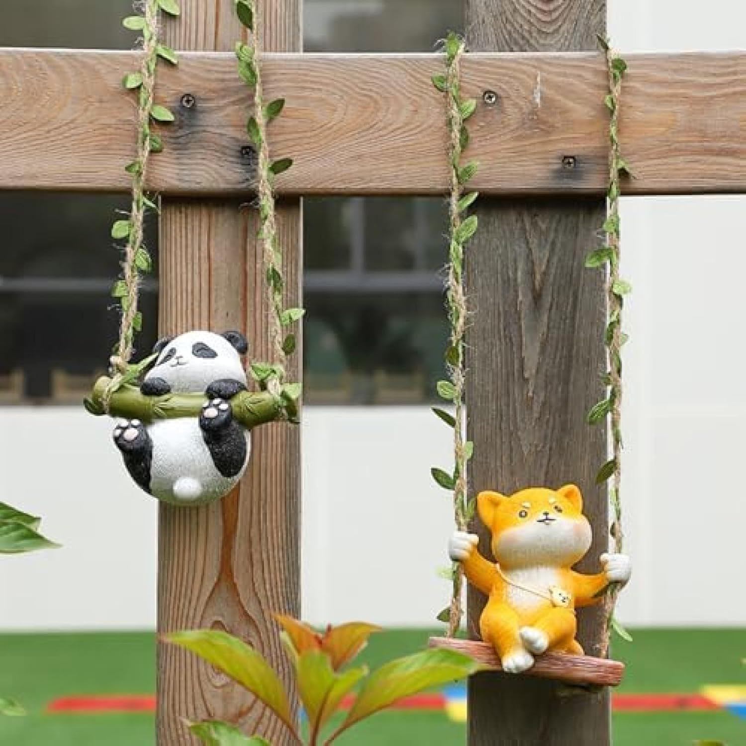 かわいい動物の登山飾り パンダ 壁掛け パイプの装飾 面白いパンダブランコハングアップ屋外用 ガーデンヤードアートオーナメント屋内屋外芝生ガーデンギフト