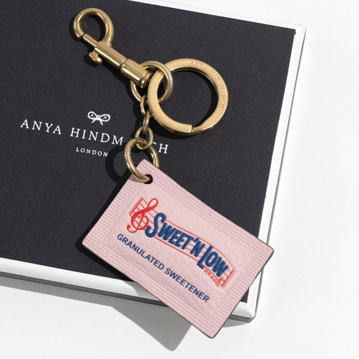 【4/18-4/20★MAX2万円OFFクーポンSALE】ANYA HINDMARCH アニヤハインドマーチ バッグチャーム 5050925204675 SweetN Low レディース キーホルダー キーチャーム[po_five]