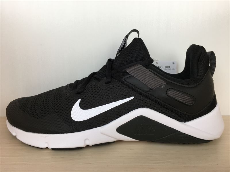 NIKE(ナイキ)CD0443-001(1141)LEGEND ESSENTIAL(レジェンドエッセンシャル)スニーカー