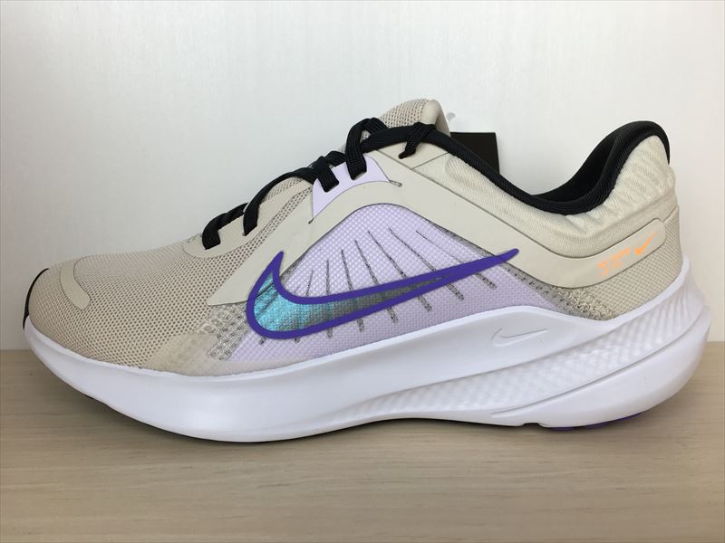 NIKE(ナイキ)DD9291-101(2126)QUEST 5(クエスト5)スニーカー