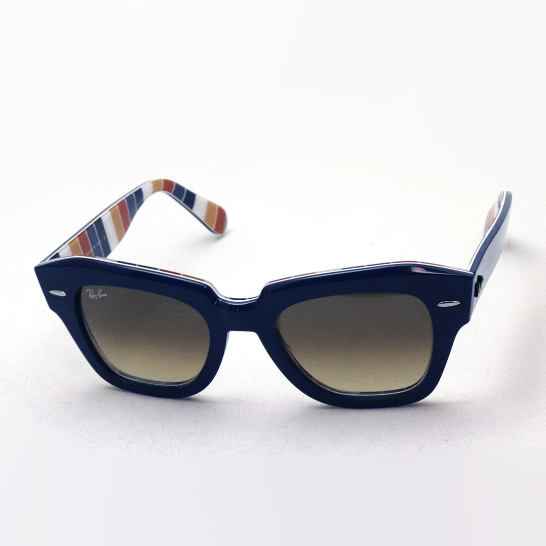 Newmodel 正規レイバン日本最大級の品揃え レイバン サングラス ステートストリート Rb2186 Ray Ban Rb2186 In 1385 Made レディース メンズ 大きい Rayban 純正度付きレンズ可 Made In Italy ウェリントン ブルー系 グラスマニア Tokyo Aoyama レイバン 正規商品販売 Newmodel 正規レイバン日本最大級の品揃え レイバン サングラス ステートストリート Rb2186 Ray Ban Rb2186 In 1385 Made レディース メンズ 大きい Rayban 純正度付きレンズ可 Made In Italy ウェリントン ブルー系 グラスマニア Tokyo Aoyama レイバン 正規商品販売
