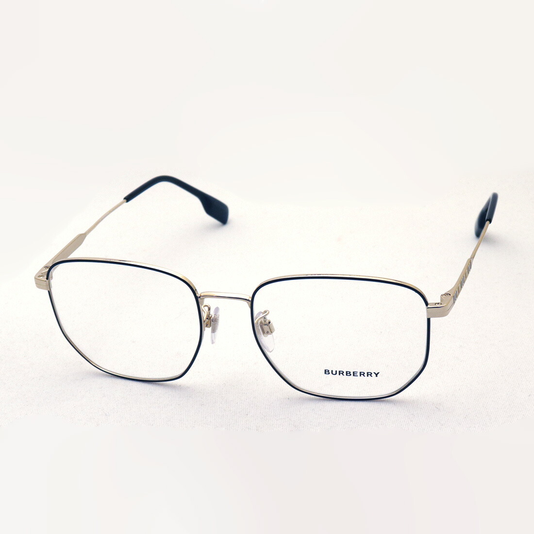 Newmodel Made バーバリー メガネ 正規販売店 Burberry Be1352d 1318 Be1352d 56 Italy 伊達メガネ 度付き ブルーライト カット 眼鏡 Made In Italy スクエア ゴールド系 グラスマニア Tokyo Aoyama 全国送料無料 年中無休 17時までのご注文は即日発送 あす楽17 Newmodel Made バーバリー メガネ 正規販売店 Burberry Be1352d 1318 Be1352d 56 Italy 伊達メガネ 度付き ブルーライト カット 眼鏡 Made In Italy スクエア ゴールド系 グラスマニア Tokyo Aoyama 全国送料無料 年中無休 17時までのご注文は即日発送 あす楽17