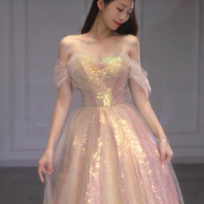 スパンコール薔薇柄ロングドレス　　　　　⭐️SALE⭐️ 楽天市場】ALICE カラードレス ホルターネック スパンコール