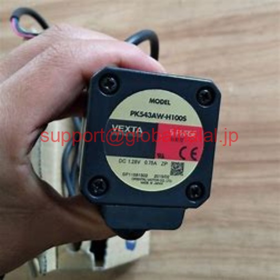 1つの新しい Axum590-Gu axum590GUモーター＃A7 1つの新しいVexta Oriental Axum590-Gu axum590GUモーター＃A7