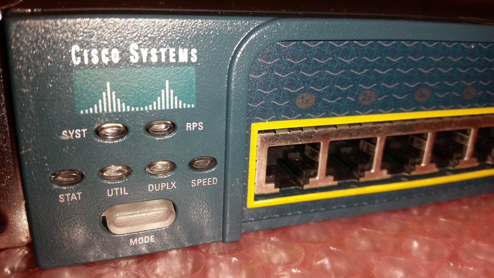 Cisco WS-C2950-24 Catalyst 2950 24 Port 10/100 Switch 141［並行輸入］