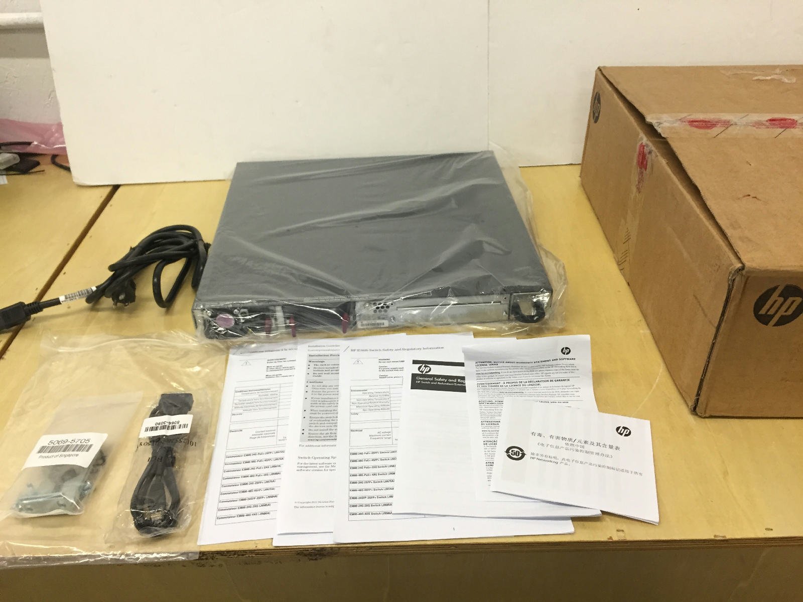 HP E3800-48G-4SFP+ Layer 3 Switch - J9576A