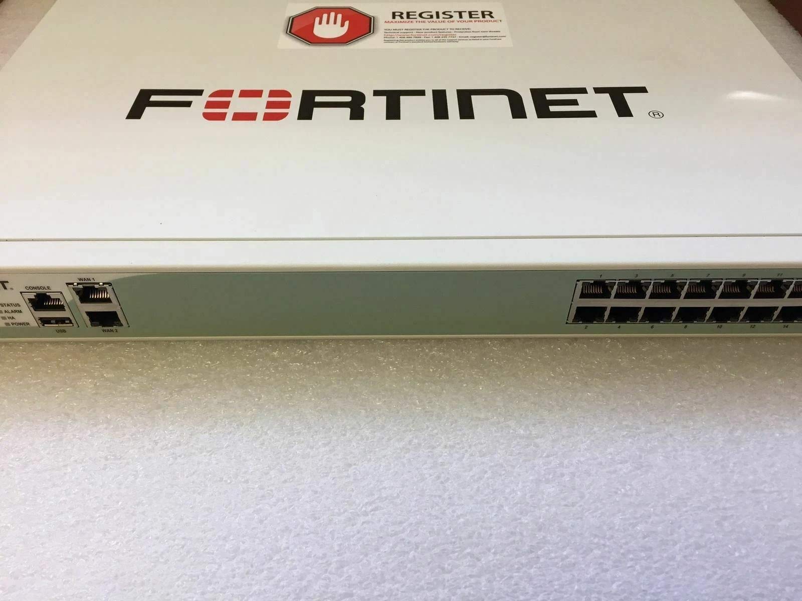 Fortinet | FG-200D | FortiGate-200D 18 x GE RJ45 (16 x LAN、2 x WAN)、2x GE SFP DMZ、SPU NP4Lite、CP8ハードウェアアクセラレーション、64GBオンボードSDDストレージファイアウォール
