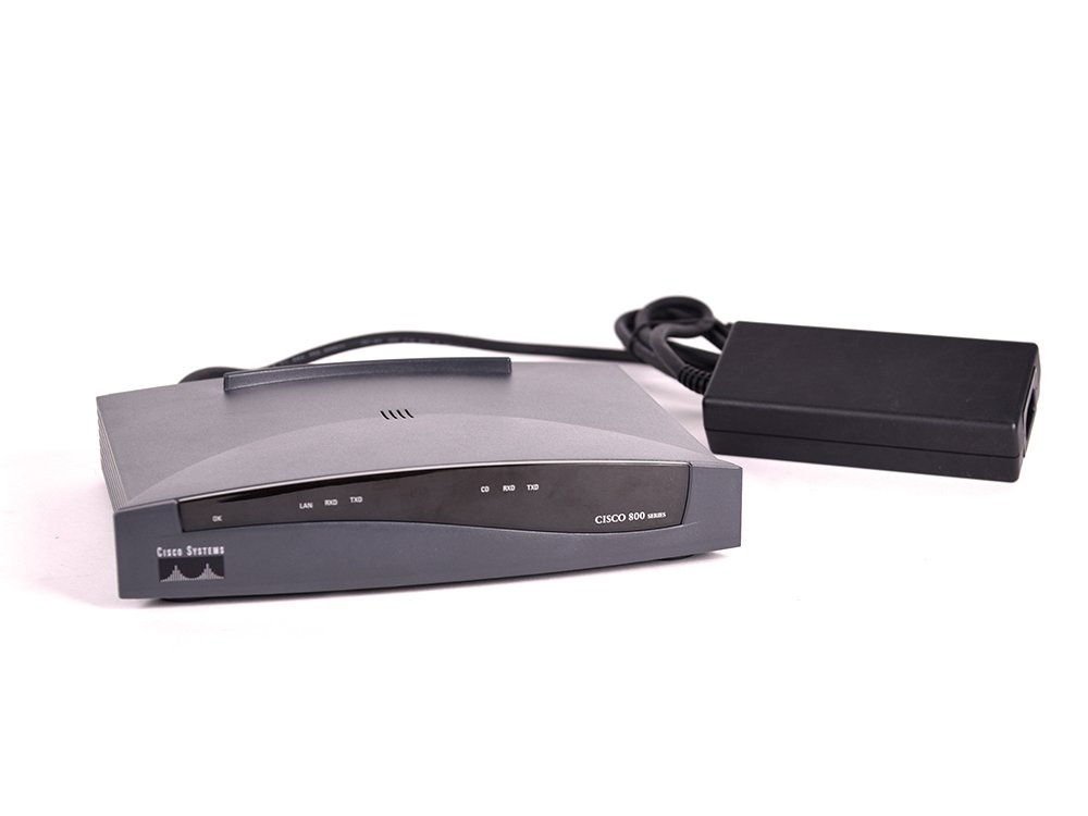 CISCO 備考必読Cisco 805 Ethernet/Serial Router CISCO805