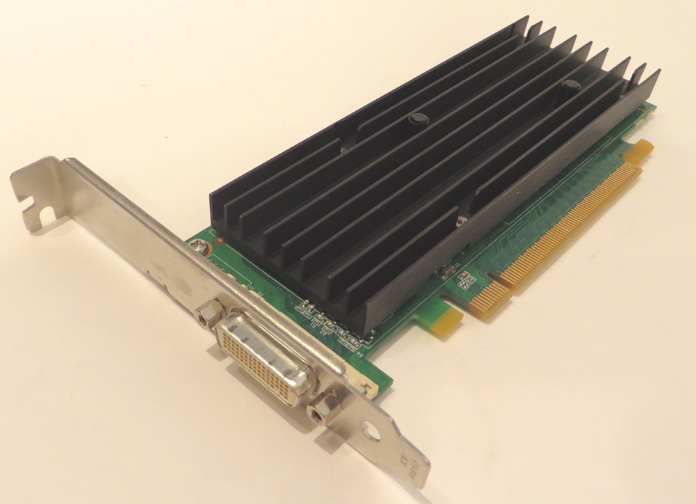 NVIDIA Quadro NVS 290/256MB