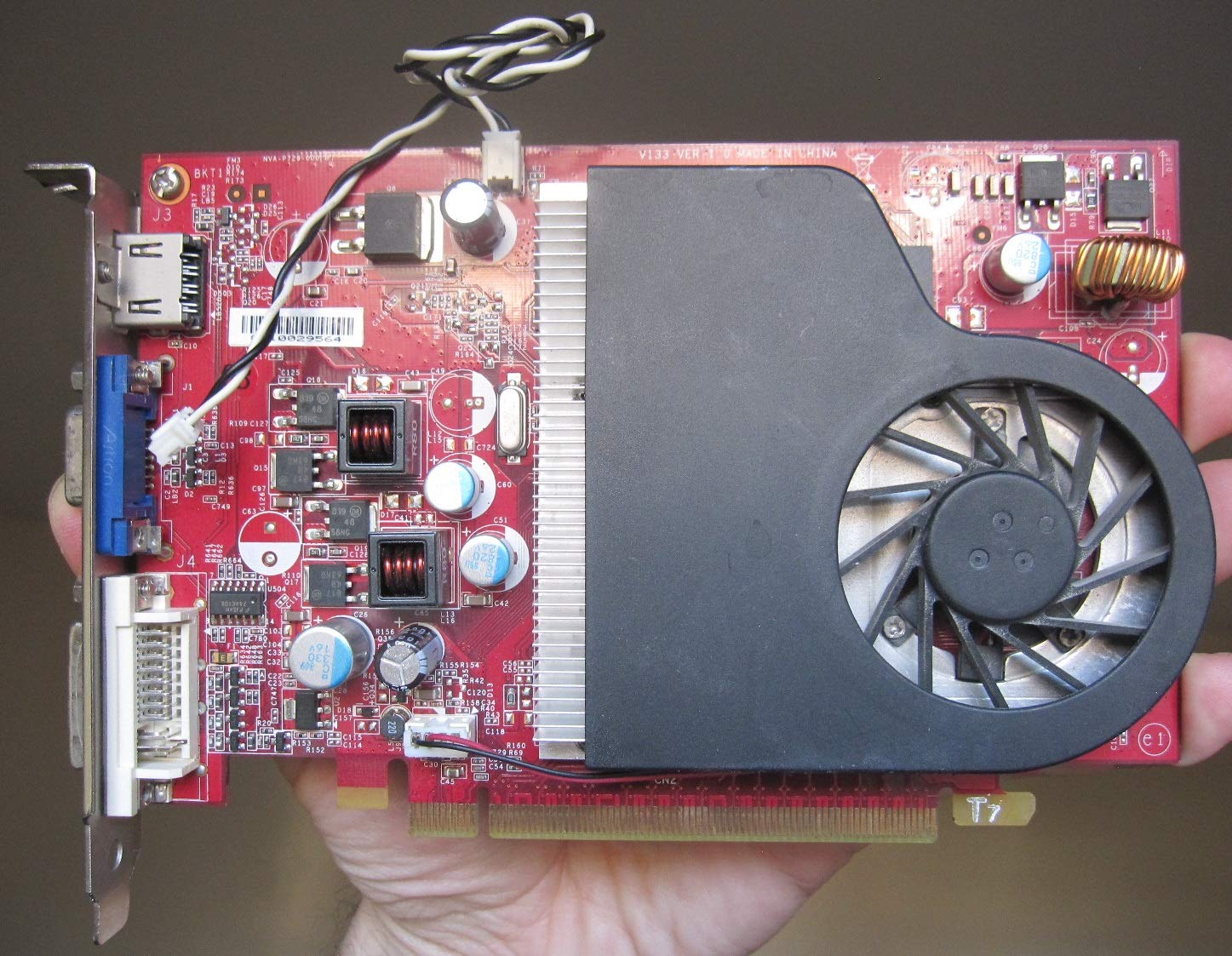 VGA (GFXD9M-25_512MB MSI )