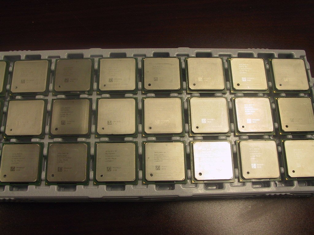 Intel Intel ペント4 524 - 3.06 GHz 533 MHz 1 MB