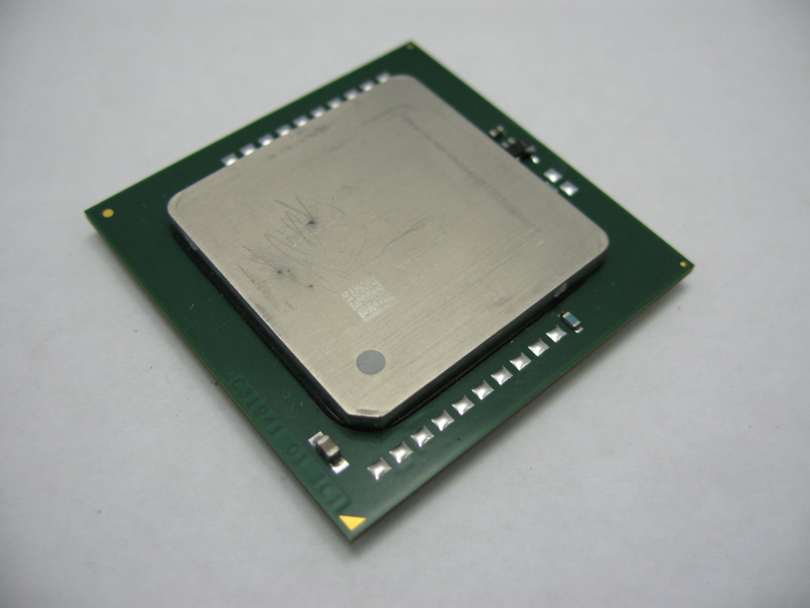 INTEL - CPU XEON 3200DP/1M/800 22,417円