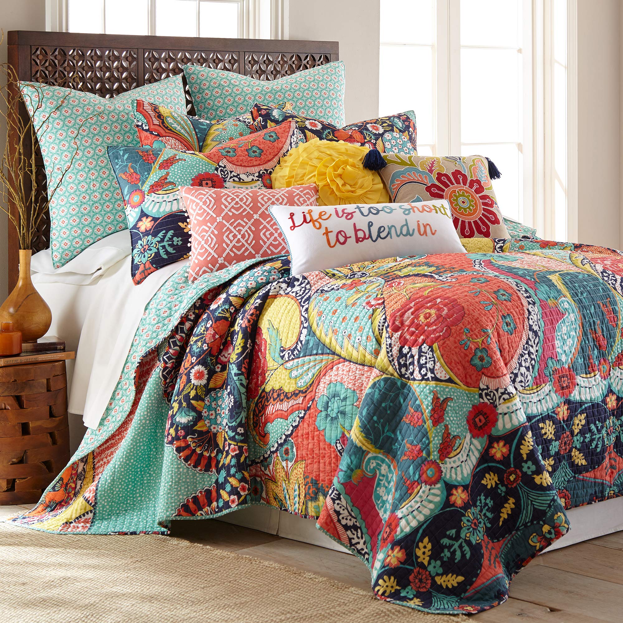 Levtex Home - Jules キルトセット - キング/カリフォルニアキングキルト (106x92インチ) + キング枕カバー2枚(36x20インチ) - ボヘミアン - ティール、オレンジ、イエロー、グリーン、ブルー、レッド、ネイビー - リバーシブル - コットン生地