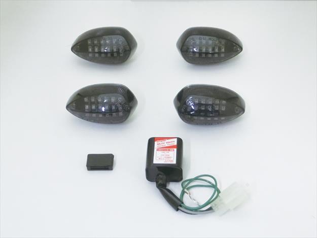 4947934075093 LEDカスタマイジングキットシーケンシャル スモークレンズ MT-09／07（ABS）・XSR700／900・YZF-R25／R3（ABS） 19- 627982 【CF-POSH(シーエフポッシュ)】