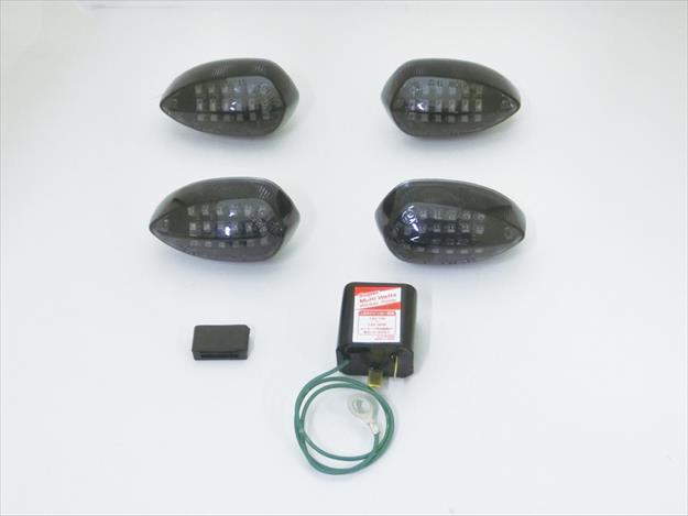 4947934075123 LEDカスタマイジングキットシーケンシャル スモークレンズ MT-25/03 16-19・YZF-R25/R25 ABS/R3 ABS 15-18 676982 【CF-POSH(シーエフポッシュ)】