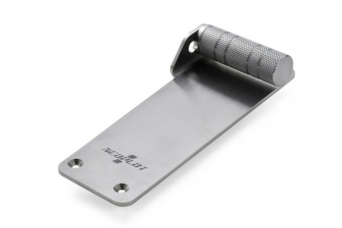 【4549950510611】【送料無料】【ネオプロト(NEOPLOT)】 フットレストバーＮＥＯ　ニッサンノートｎｉｓｍｏ－Ｓ（Ｅ１２改）ＭＴ車 【NP73250】 【その他(四輪パーツ)】