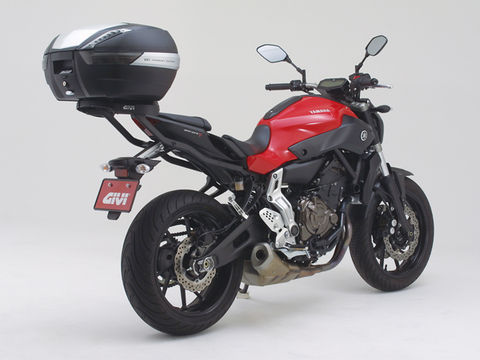 【DAYTONA(デイトナ)】 92367 GIVI 2118FZ モノラック用フィッティング｜GLOBAL MOTO 14,614円