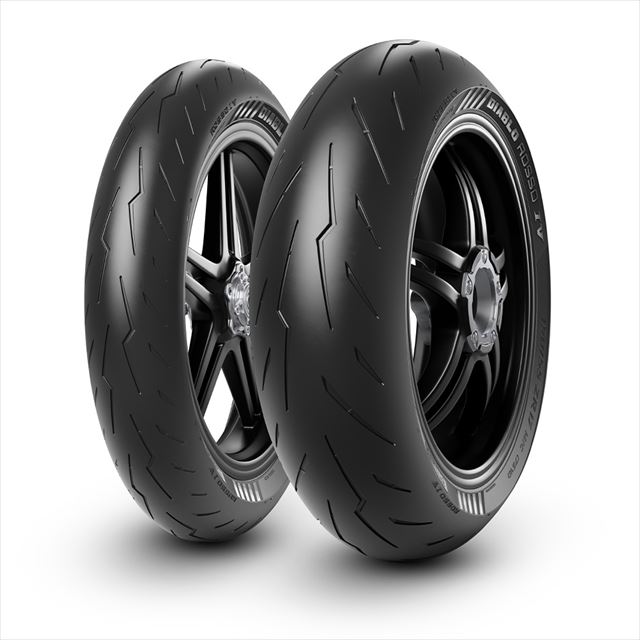 ピレリ 【8019227397864】 DIABLO ROSSO 4： F 120／70ZR17 58W TL ディアブロ ロッソ 4　フロント