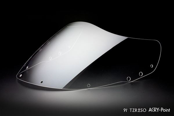 アクリポイント 【4580423290562】品番:120411 YAMAHA　91-00 TZR250 クリアスクリーン外装　シールド風防｜GLOBAL MOTO