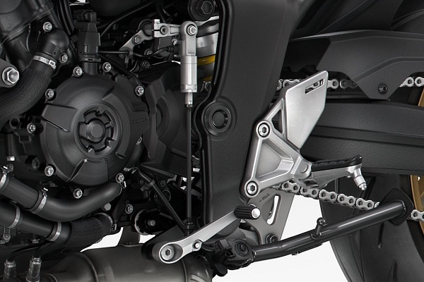 ホンダ（HONDA） 08U70-MLL-D00 クイックシフター CB1000 HORNET SC86 純正 アクセサリー｜GLOBAL MOTO