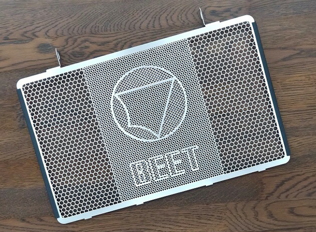 BEET(ビート) 【4582346462330】 ラジエターガード ZRX1200 DAEG