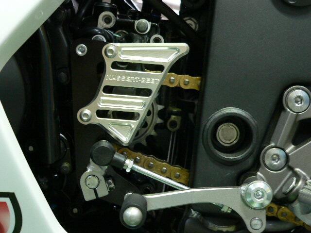 BEET(ビート) 【4582346460800】 チェーンカバーキット SLV Ninja250R 08-10