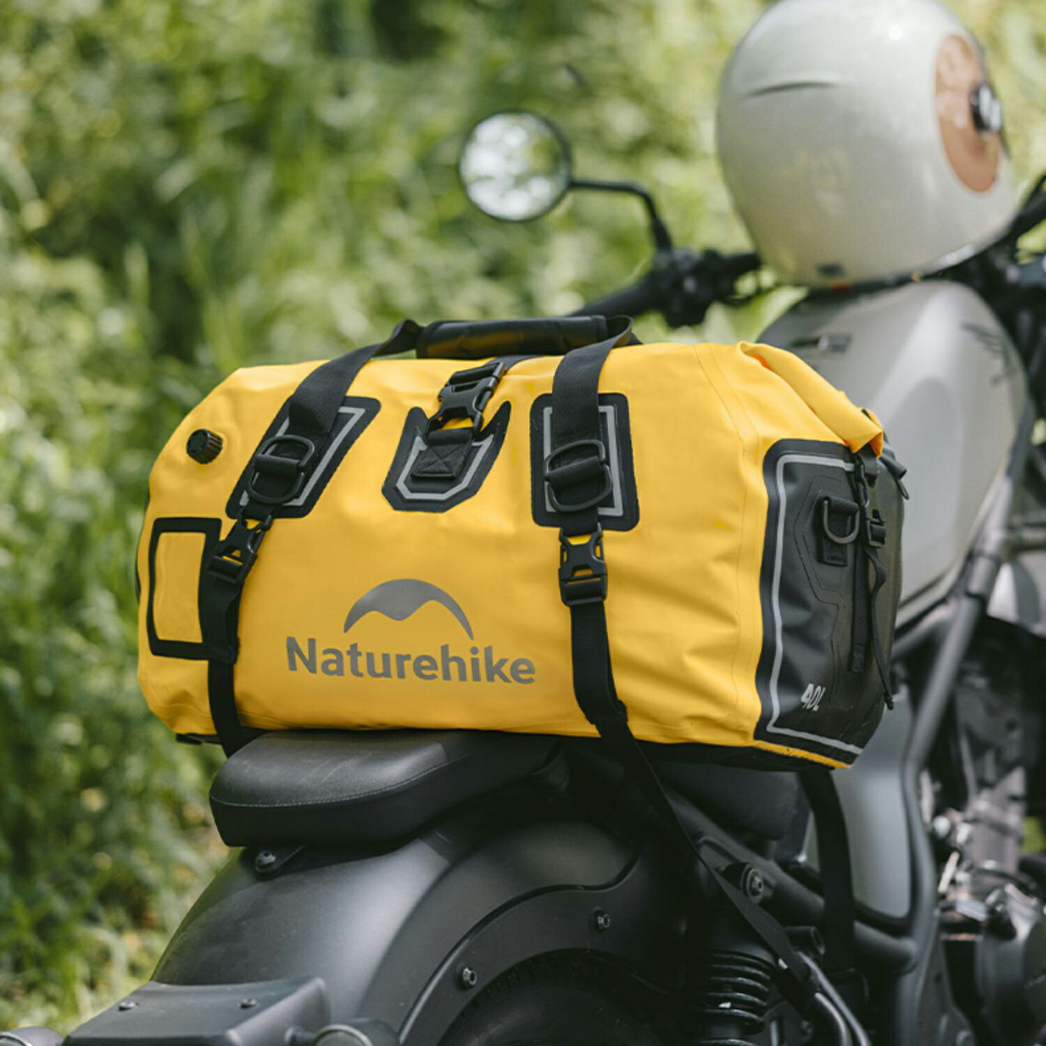 楽天市場】 バイクシートバッグ レザー バイクバッグ 約20L容量