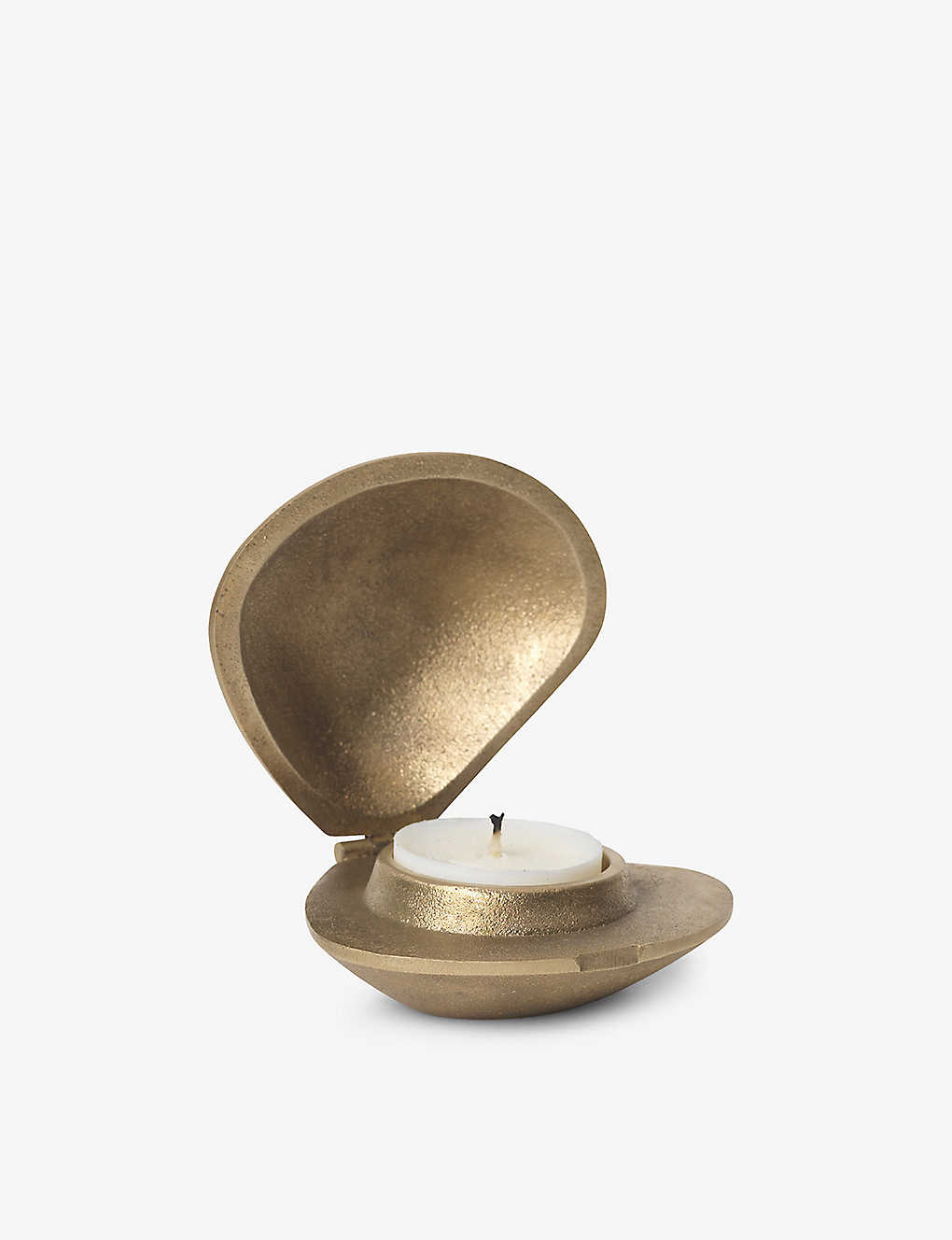 FERM LIVING 貝型の真鍮製ティーライトホルダー Clam-shaped brass tea light holder BRASS