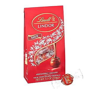 リンツ LINDOR ミルクチョコレートトリュフ、5.1オンス バッグ、6個入り Lindt LINDOR Milk Chocolate Truffles, 5.1 oz. Bag, Pack of 6