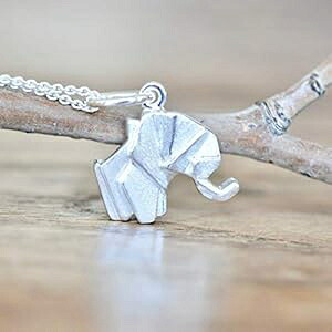 オリガミエレファントネックレス スターリングシルバー 16インチチェーン付き Jamber Jewels Origami Elephant Necklace in Sterling Silver with 16" Chain｜Glomarket