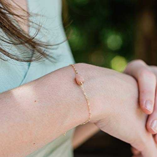 14K ゴールドフィルドの生ピンクペルー産オパールクリスタルブレスレット - 6 インチのチェーン、2 インチの調節可能なエクステンダー付き - 10 月の誕生石 Raw pink Peruvian opal crystal bracelet in 14k gold fill - 6\