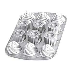 Nordic War プロキャスト入りカップケーキパン Nordic Ware Pro Cast Filled Cupcakes Pan