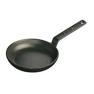 Staub 鋳鉄 4.75 in ミニ フライパン - つや消し黒いこと、フランス共和国製 Staub Cast Iron 4.75-inch Mini Frying Pan - Matte Black, Made インチ France