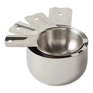 RSVP International Endurance Stainless Steel Measuring Cups, Set of 4 | 1/4 Cup to 1 Cup Measurements | Nest for Easy Storage | Dishwasher Safe | Dry or Liquid | Baking or Cooking 8,152円