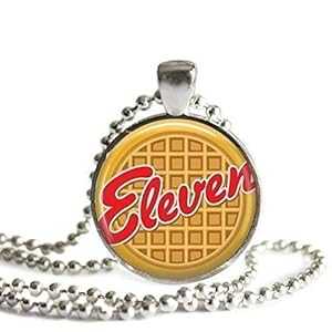 イレブン エッゴ ワッフル 1 インチ シルバー メッキ ペンダント ネックレス The Spider's Parlor Eleven Eggo Waffle 1 inch Silver Plated Pendant Necklace
