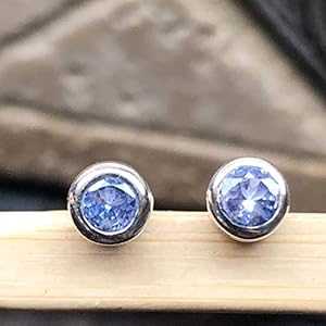 自然的 青色 タンザナイト 925 益荒男 スターリング しろがね色 スタッド ピアス 4粍 Natural Rocks by Kala Natural Blue Tanzanite 925 Solid Sterling Silver Stud Earrings 4粍