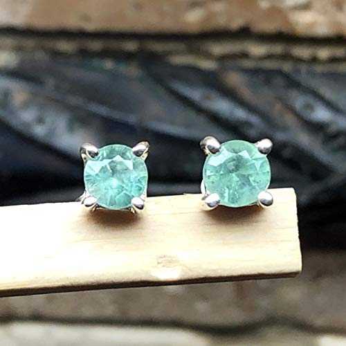 ナチュラル グリーン カイヤナイト 925 ソリッド スターリング シルバー イヤリング 4mm Natural Rocks by Kala Natural Green Kyanite 925 Solid Sterling Silver Earrings 4mm