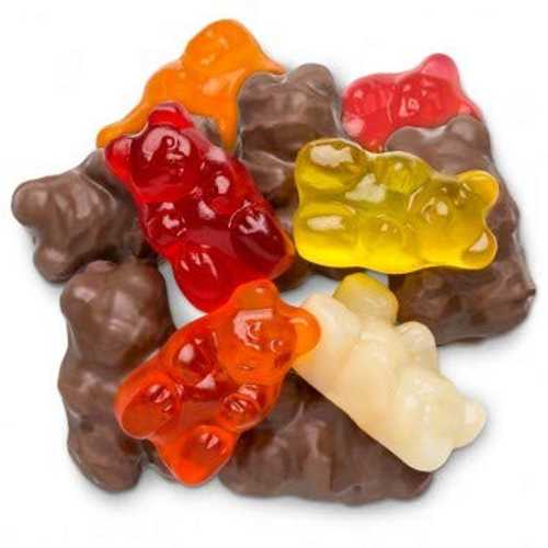 ミルクチョコレートでコーティングされたグミベア (2ポンド) Arndts Fudgery DBA The Amish-Buggy Milk Chocolate Covered Gummi Bears (2 Pound)
