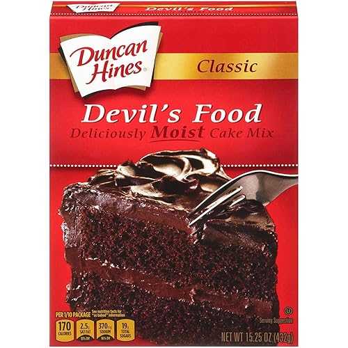 ダンカン・ハインズ クラシック デビルズ フード ケーキ ミックス、15.25 オンス -- 1 ケースあたり 12 個。 Duncan Hines Classic Devils Food Cake Mix, 15.25 Ounce -- 12 per case.