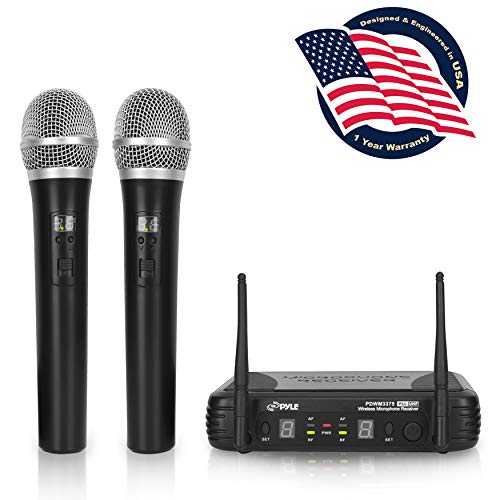 Pyle プロフェッショナル ワイヤレス ハンドヘルド マイク システム - デュアル UHF バンド、ワイヤレス、ハンドヘルド、2 MICS、8 つの選択可能な周波数チャンネル、独立したボリューム コントロール、AF & RF 信号インジケーター Pyle Professional Wir