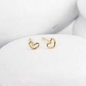 ミニ 14K ゴールド ハート スタッド ピアス Lotus Stone Design Mini 14K Gold Heart Stud Earrings