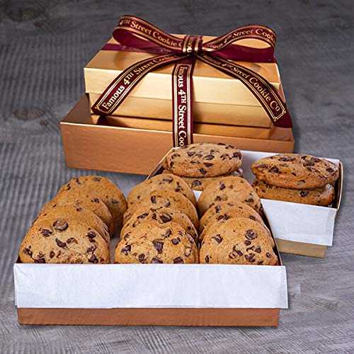 隠れ無いなゴールドギフトタワー - 黒茶手当て (18) THE FAMOUS 4TH STREET COOKIE COMPANY Famous Gold Gift Tower- Chocolate Chip (18)