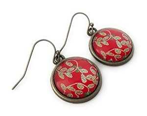 レッド クリスマス オーナメント イヤリング - ホリデー ジュエリー Fern & Filigree Red Christmas Ornament Earrings - Holiday Jewelry