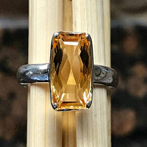 ナチュラル 4ct ゴールデン シトリン 925 ソリッド スターリング シルバー リング サイズ 7.25 Natural Rocks by Kala Natural 4ct Golden Citrine 925 Solid Sterling Silver Ring Size 7.25