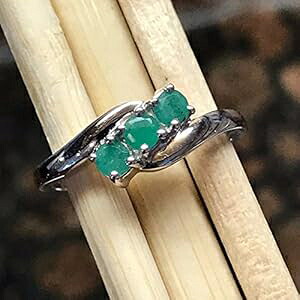 ナチュラル 1ct グリーン エメラルド 925 ソリッド スターリング シルバー バンド リング サイズ 7、8、9 Natural Rocks by Kala Natural 1ct Green Emerald 925 Solid Sterling Silver Band Ring Size 7, 8, 9｜Glomarket