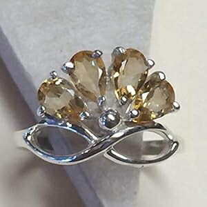 ナチュラル 4ct ゴールデン シトリン 925 ソリッド スターリング シルバー リング サイズ 5.75 Natural Rocks by Kala Natural 4ct Golden Citrine 925 Solid Sterling Silver Ring Size 5.75