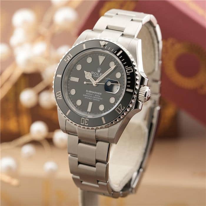 ロレックス サブマリーナーデイト41 126610LN 保証書2021年 ランダムシリアル 付属品完品 ROLEX 中古 メンズ 腕時計 送料無料